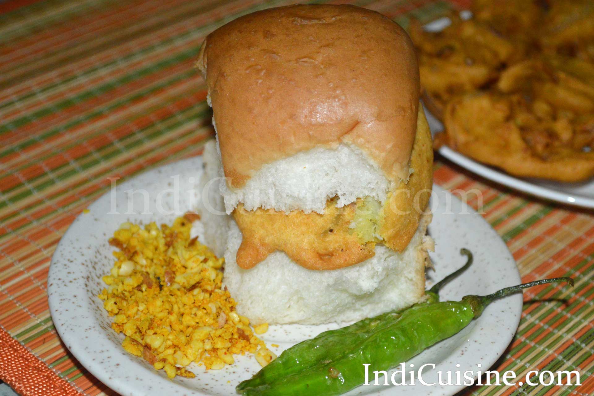 Vada Pav Recipe,Vada Pav Image